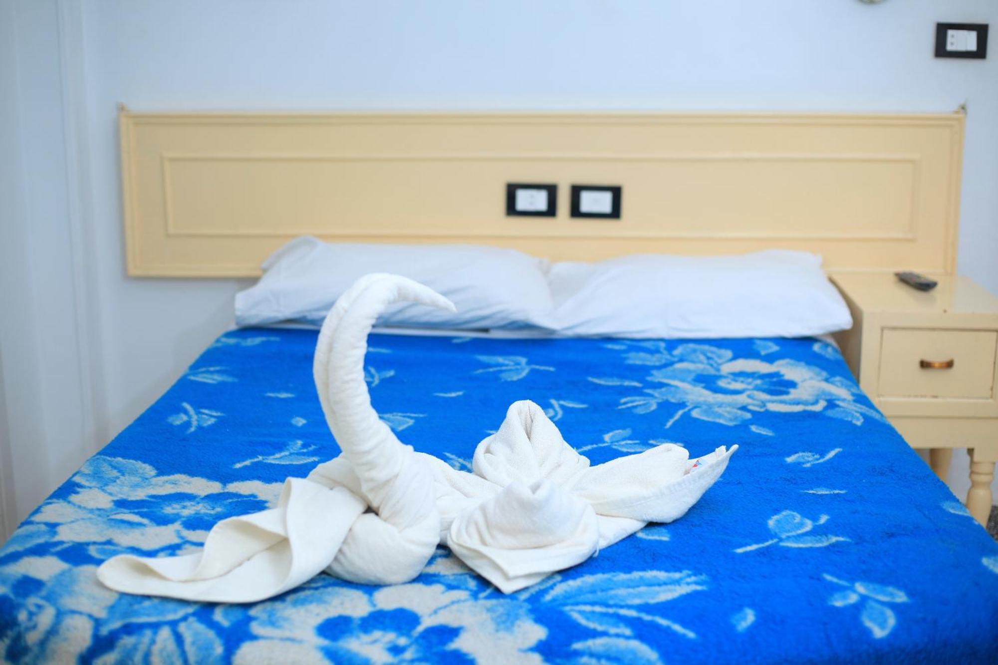 Oscar Hotel Assouan Extérieur photo